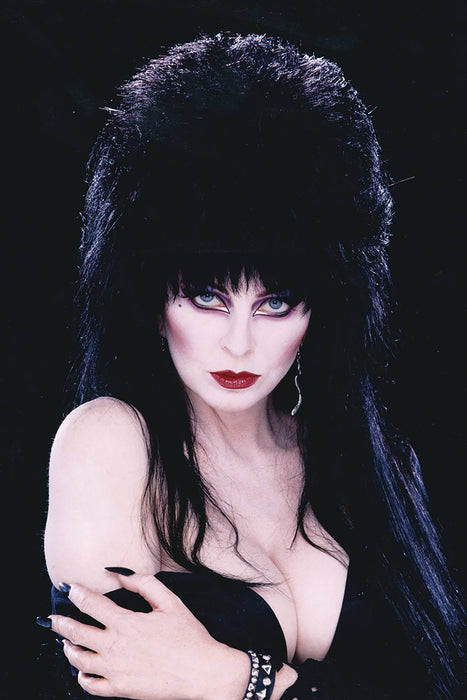 Elvira Shape of Elvira (2019) #2 (1:40 PHOTO VIRGIN INCV)