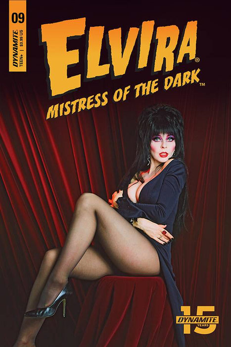 Elvira Mistress of the Dark (2018) #9 (CVR D PHOTO)