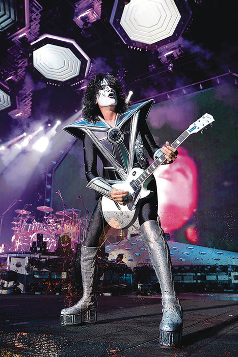 KISS Zombies (2019) #5 10 COPY PHOTO VIRGIN INCV