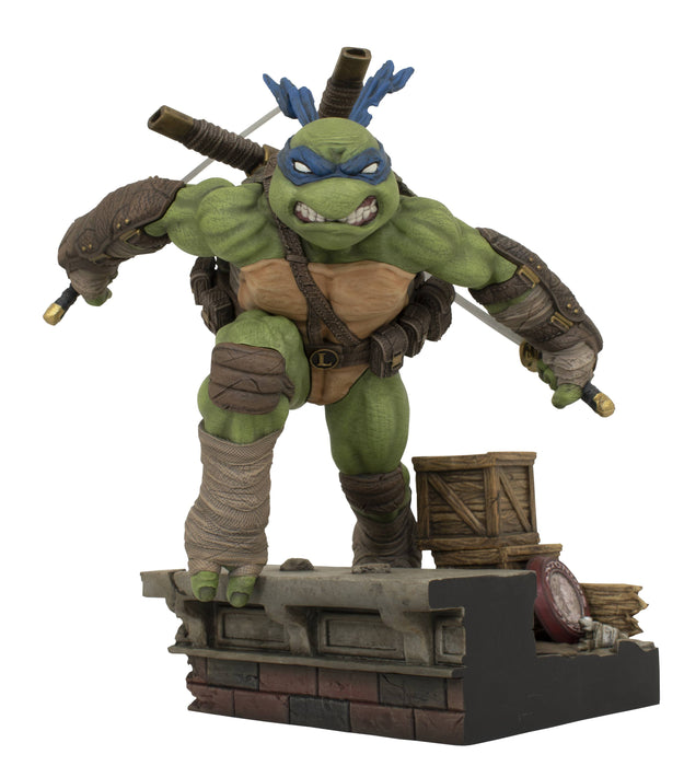 TEENAGE MUTANT NINJA TURTLE GALLERY LEONARDO PVC STATUE (C: