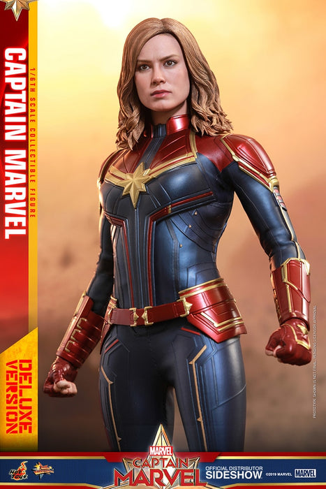 Captain Marvel Deluxe Version 1:6 Scale Action Figure - Hot Toys